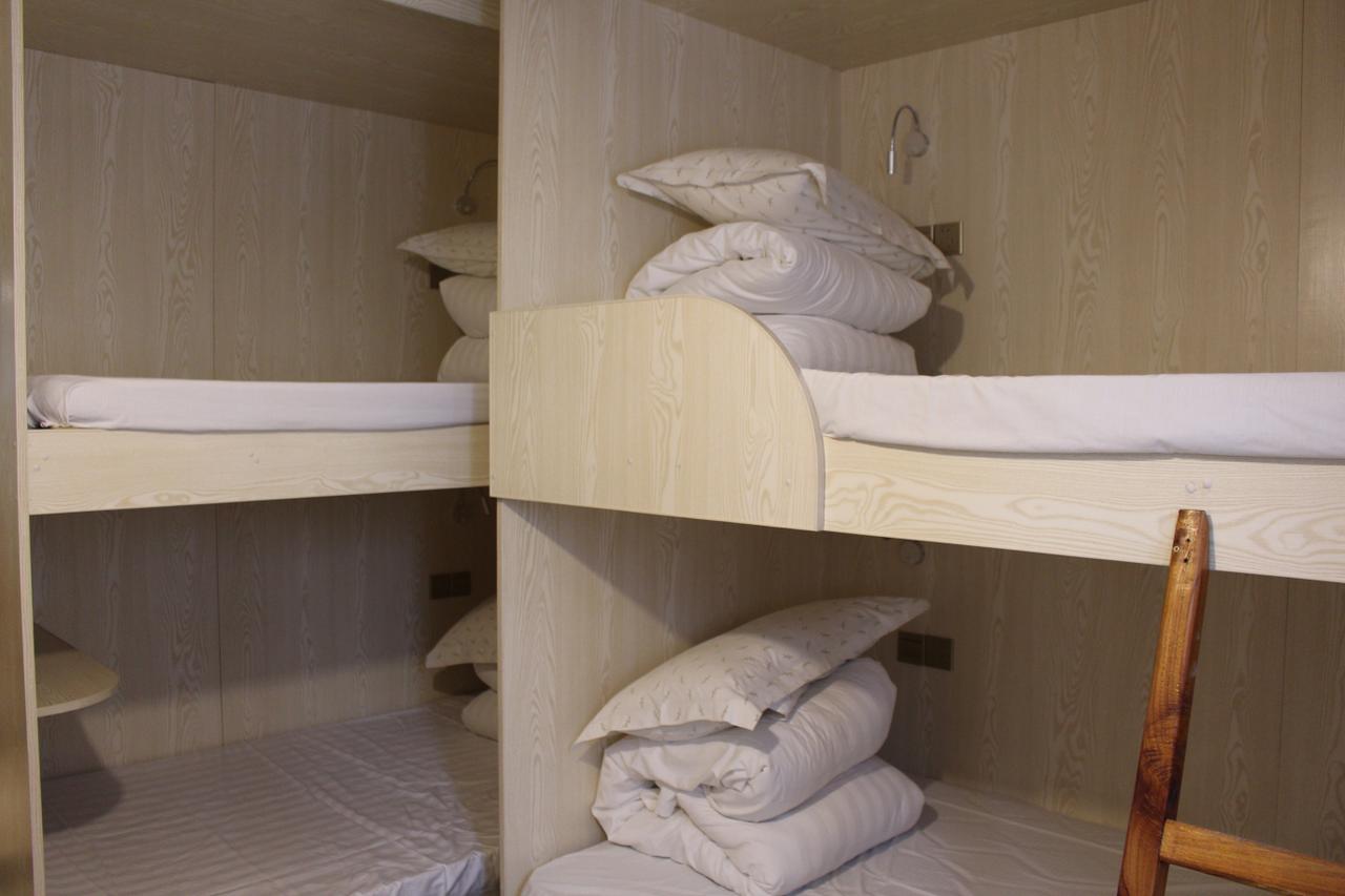 Ming Palace International Youth Hostel Ґуйлінь Екстер'єр фото