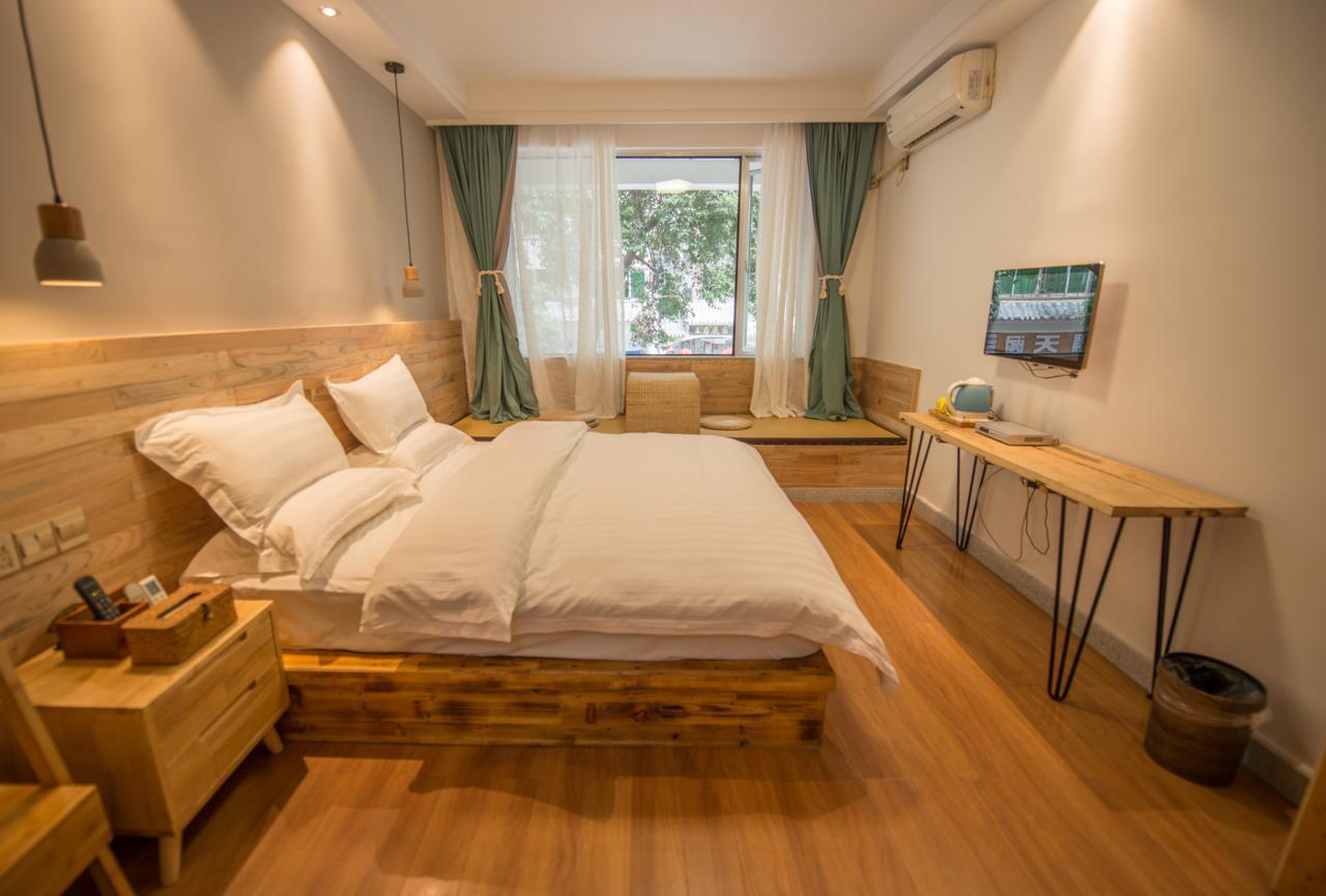 Ming Palace International Youth Hostel Ґуйлінь Екстер'єр фото