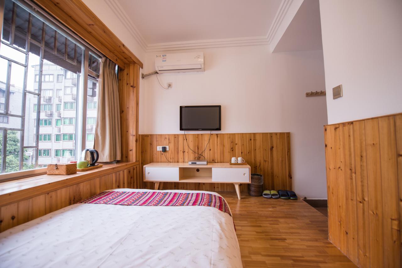 Ming Palace International Youth Hostel Ґуйлінь Екстер'єр фото